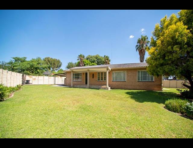 3 BEDROOM HOUSE FOR SALE IN CROYDON